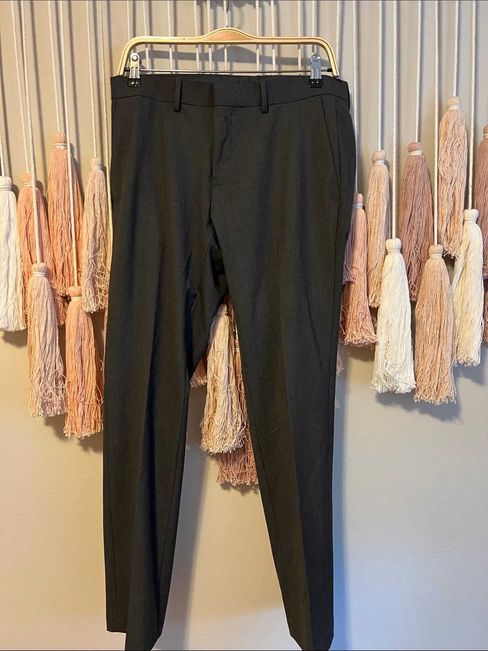 Reaction Kenneth Cole Men's charcoal pant size 31x30 NEW